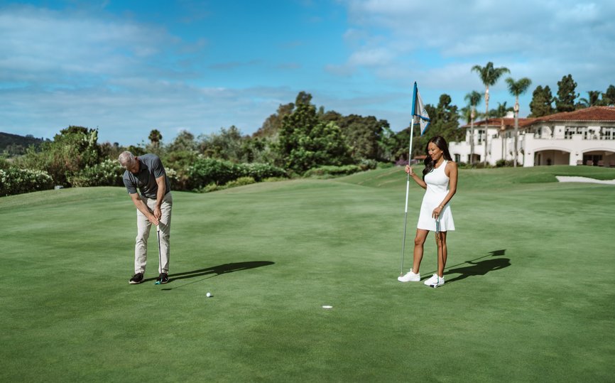 SANPA_P0875 Golf Couple